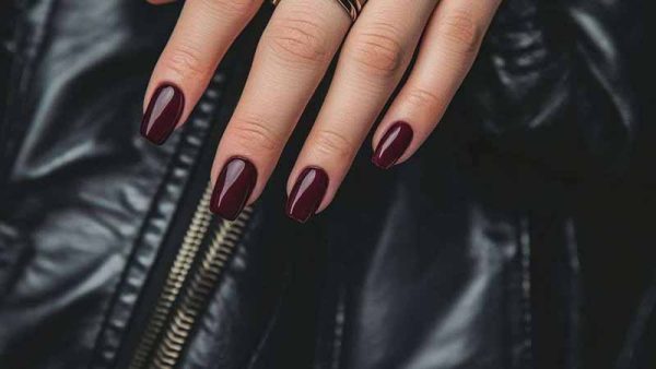 The Complete Guide to Gel Polish: What It Is, Why Choose It, and How to Make It Last